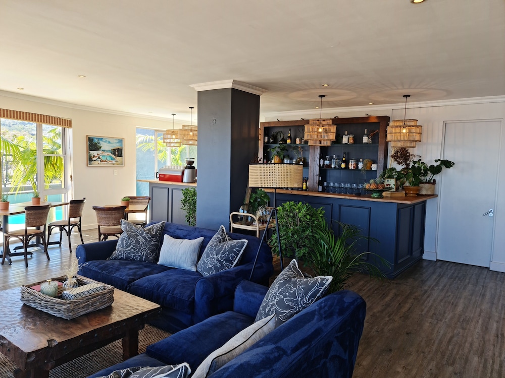 Royal Boutique Hotel 33/53
