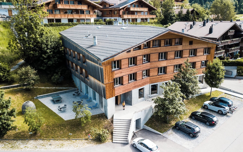 Saanen Gstaad Youth Hostel 2/41