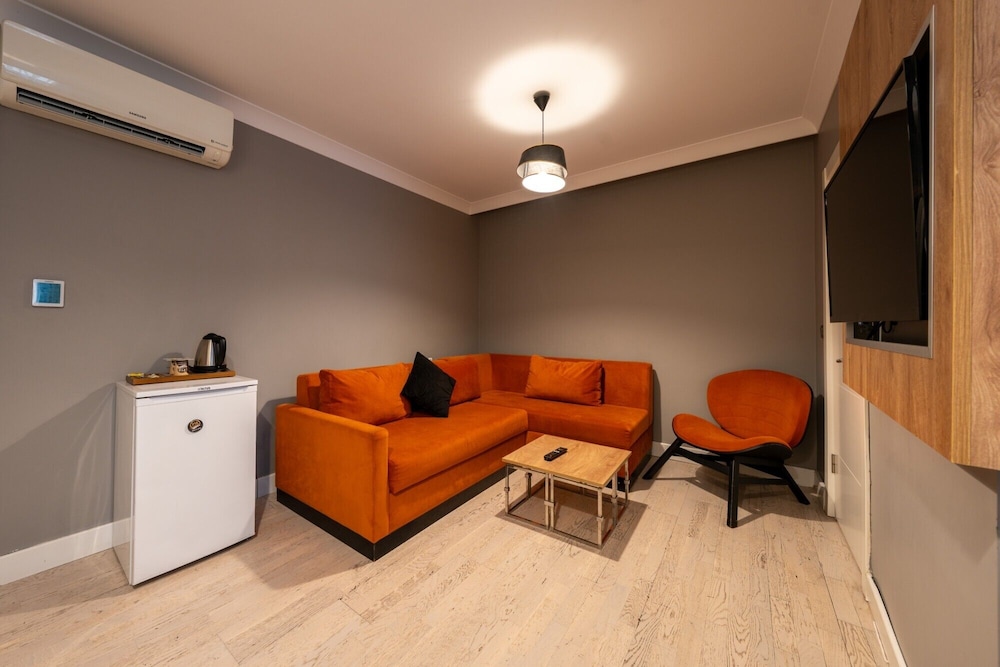 216 Bosphorus Suite 29/50