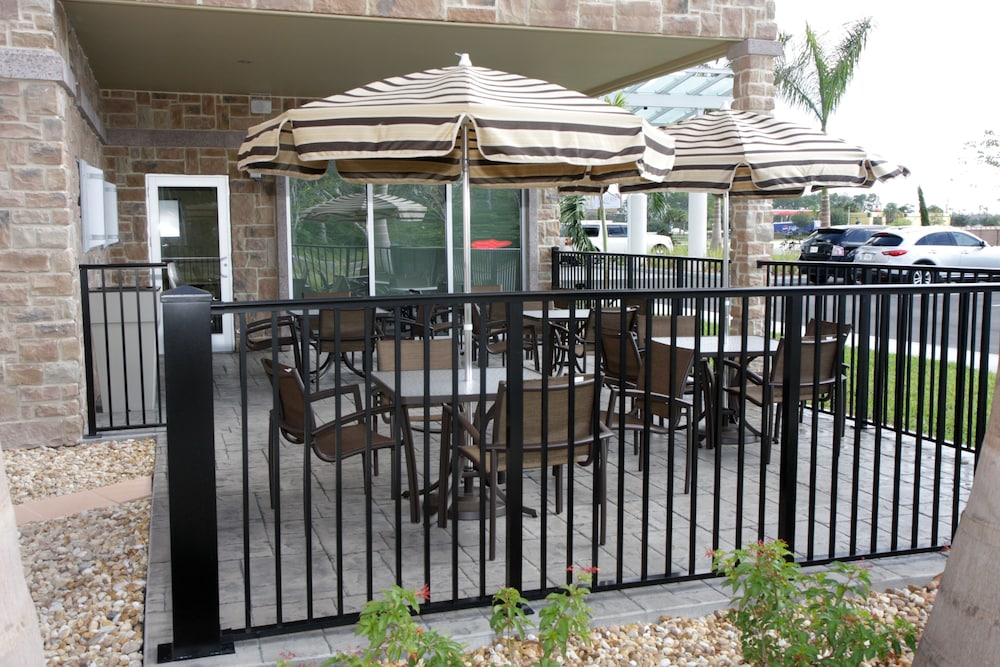 Hyatt Place Fort Myers At the Forum 44/59