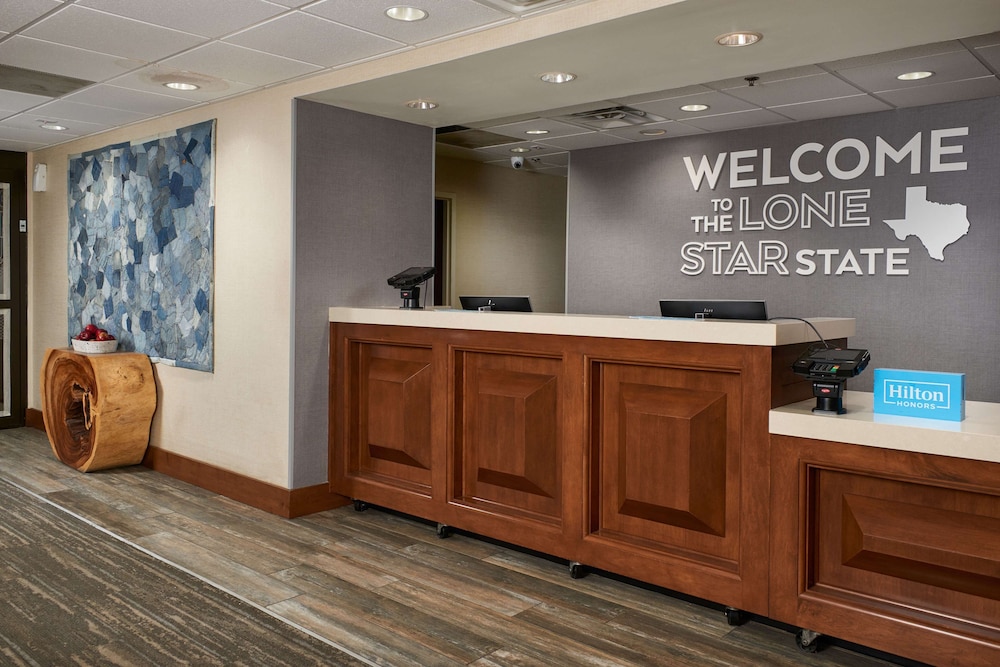 Hampton Inn Beaumont 8/41