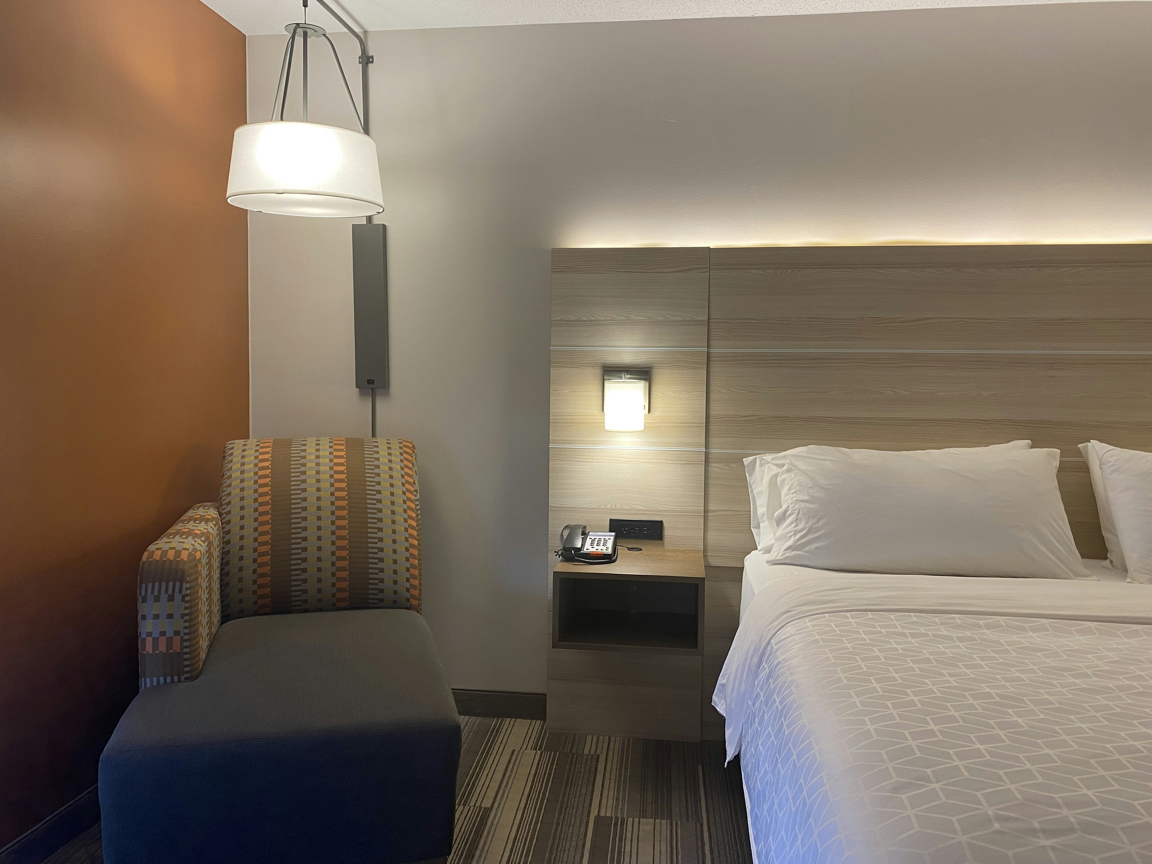 Holiday Inn Express Hotel Suites Logansport 40/70