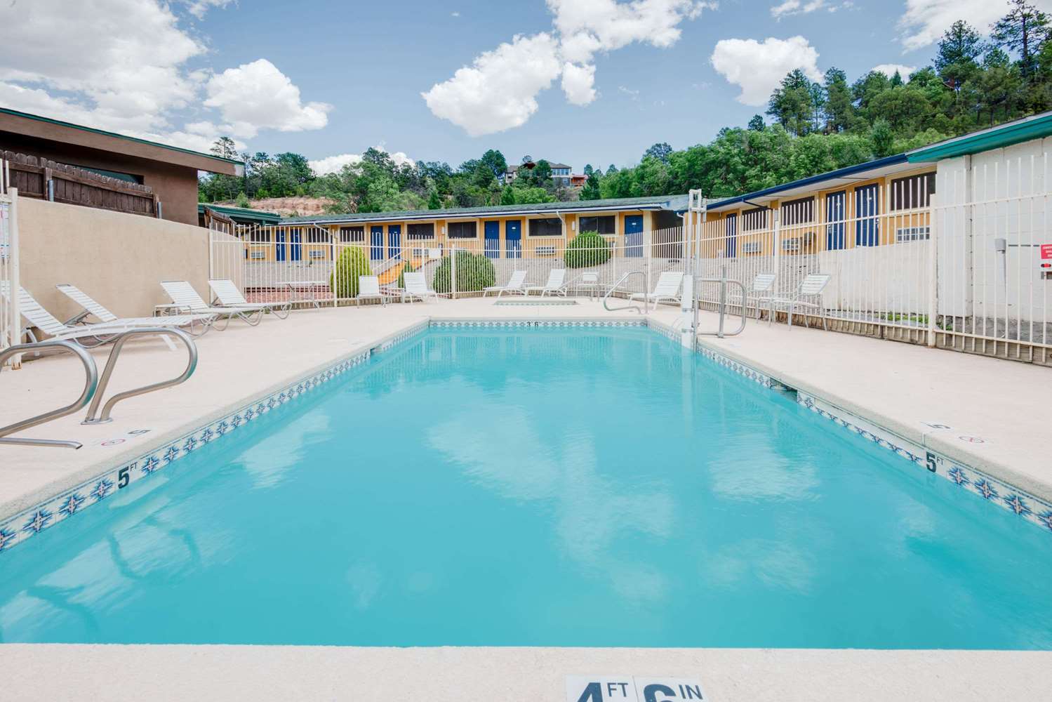 Travelodge By Wyndham Ruidoso 14/24