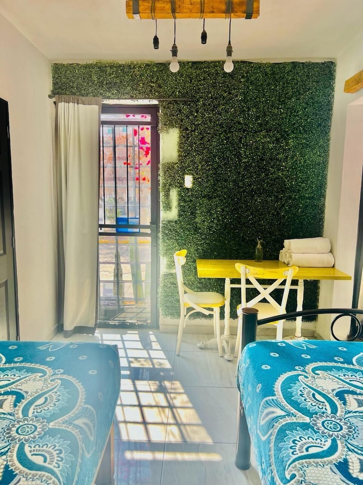 Suites Ejecutivas KenZi 41/67