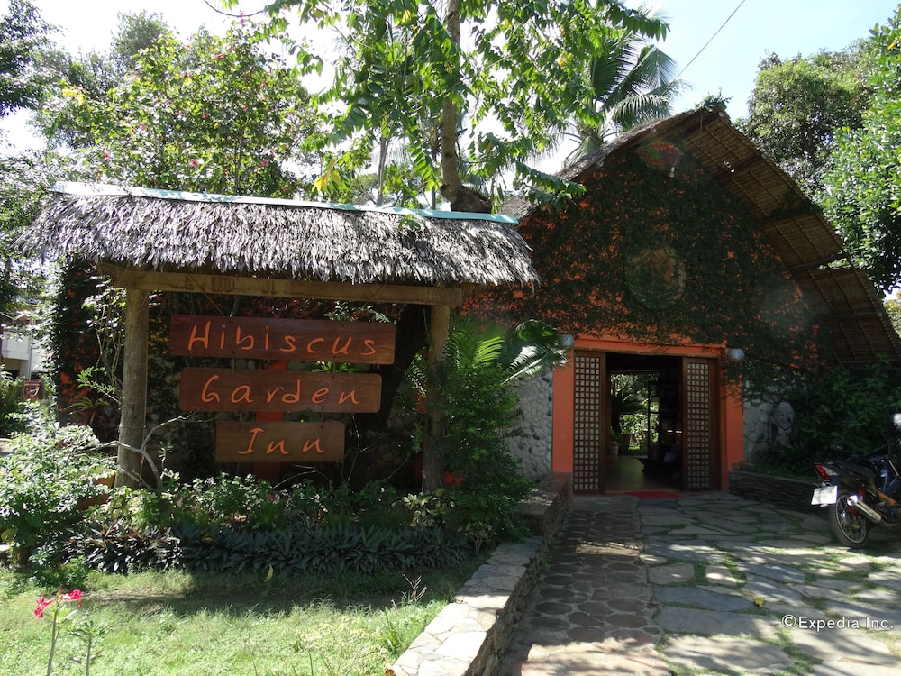 Hibiscus Garden Resort 2/64
