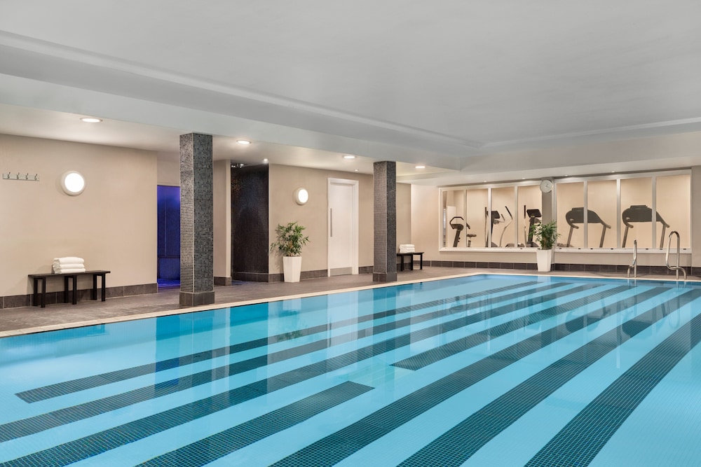 Holiday Inn Birmingham Airport 24/49