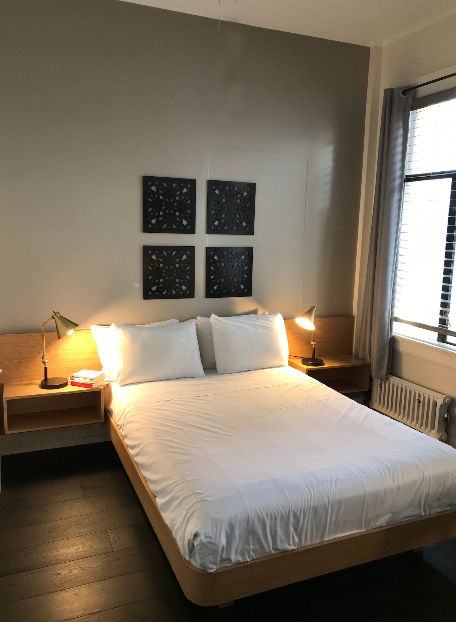 PETITE, ECONOMY, DOUBLE BED