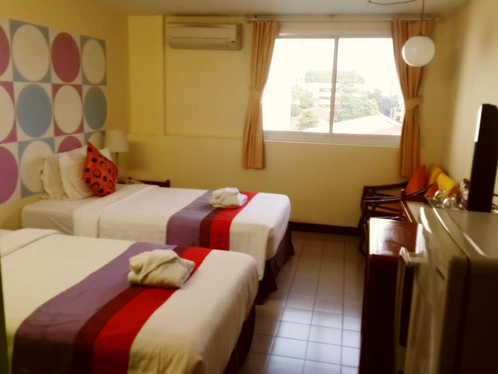 Sawasdee Sukhumvit Inn Hotel 11/38