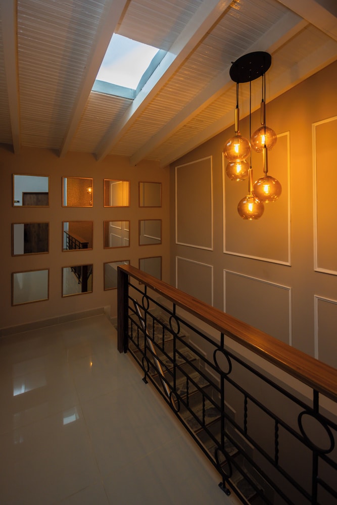 Naiot Hotel Boutique 28/38
