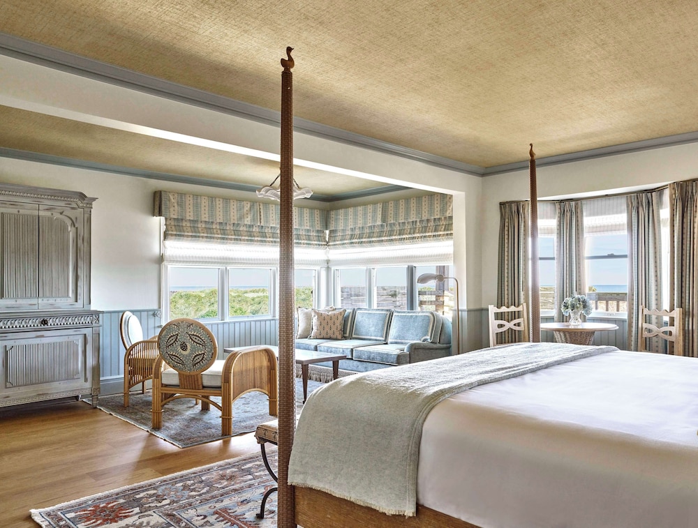 Ocean, Studio, King Bed, Sofa