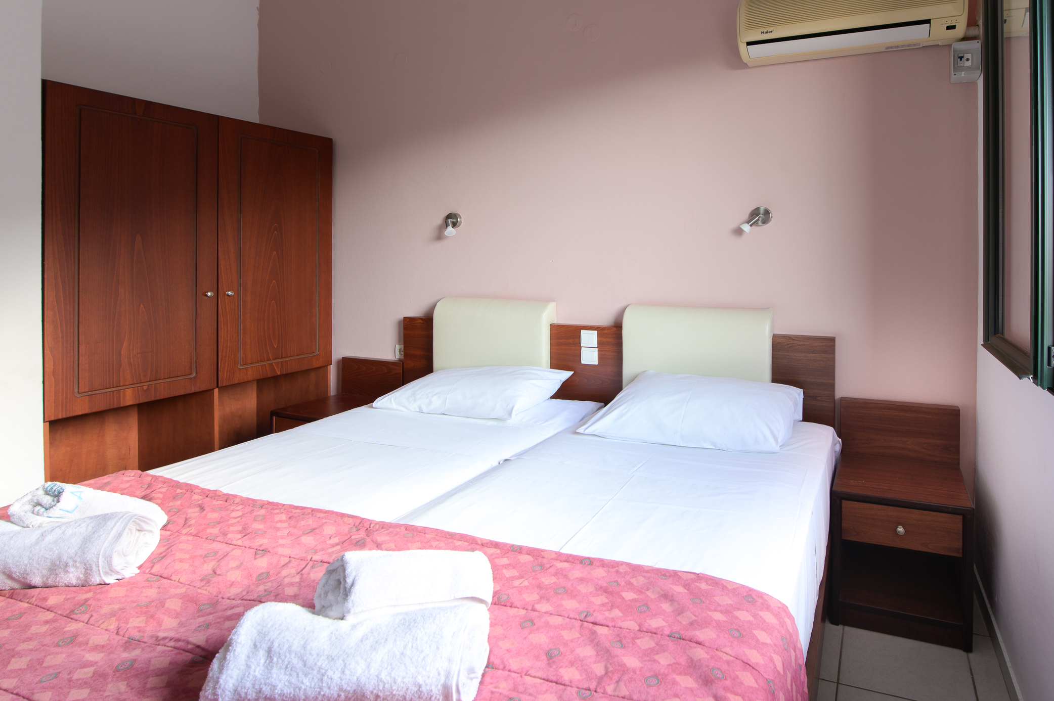 شقة، Ariadni Palace 2/6