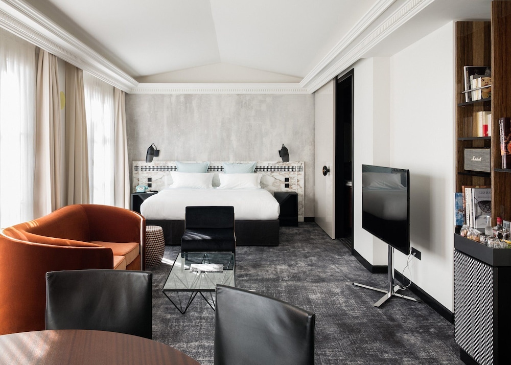 Hotel Les Bains Paris 51/77