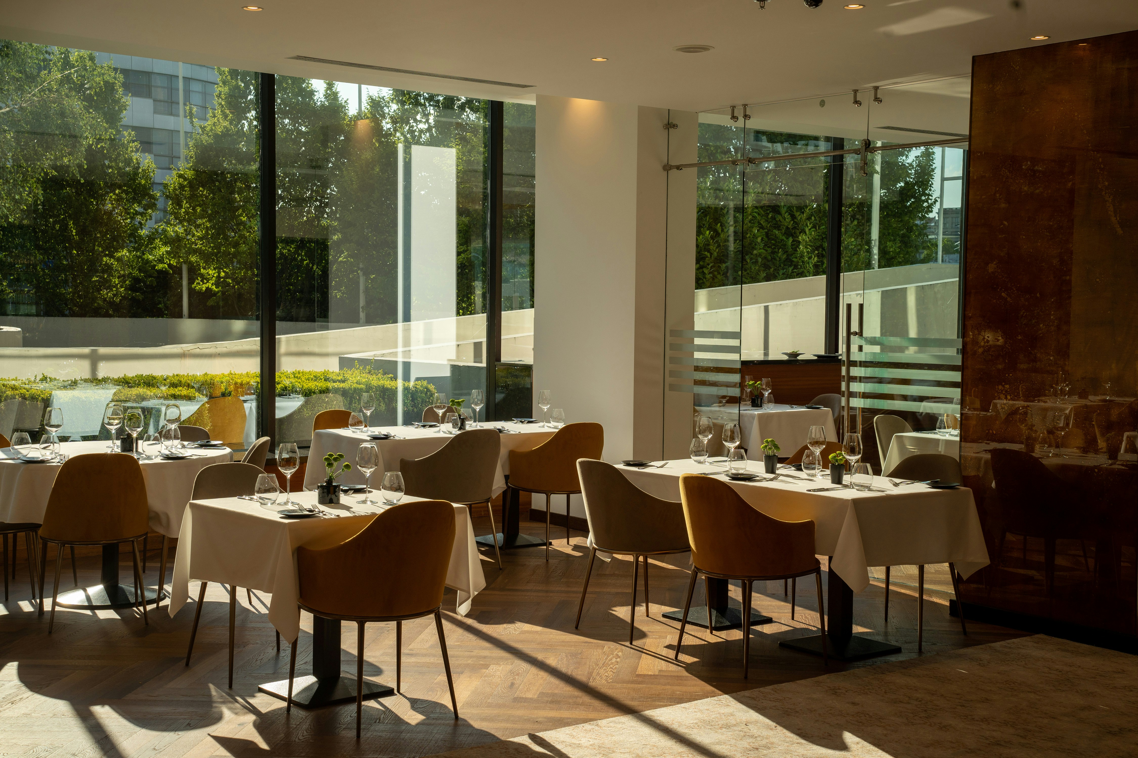 Hilton Prague Atrium 64/84
