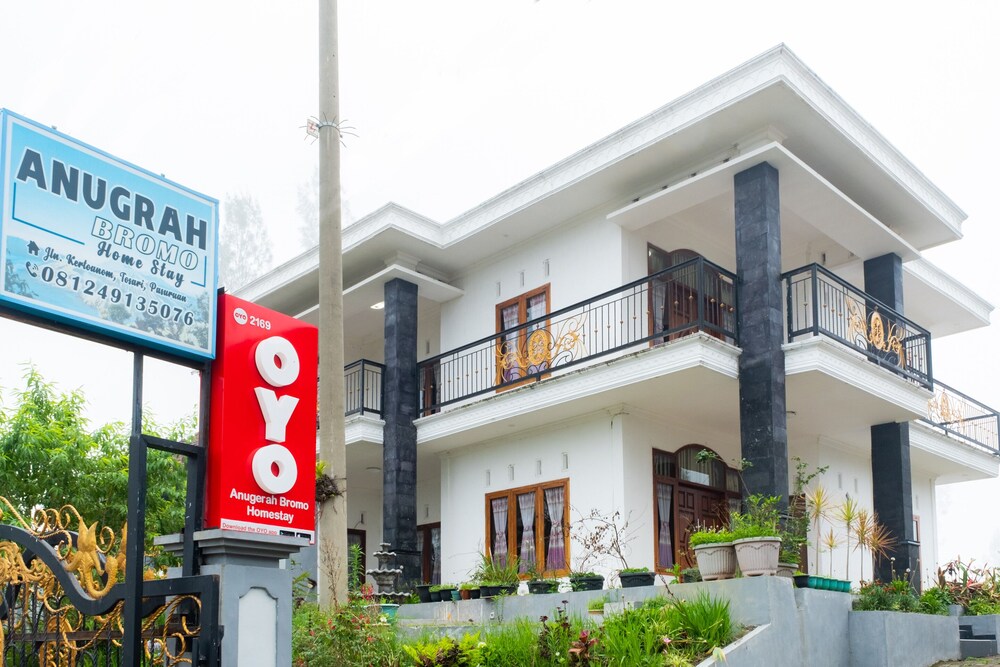 OYO 2169 Anugrah Bromo Homestay 4/52