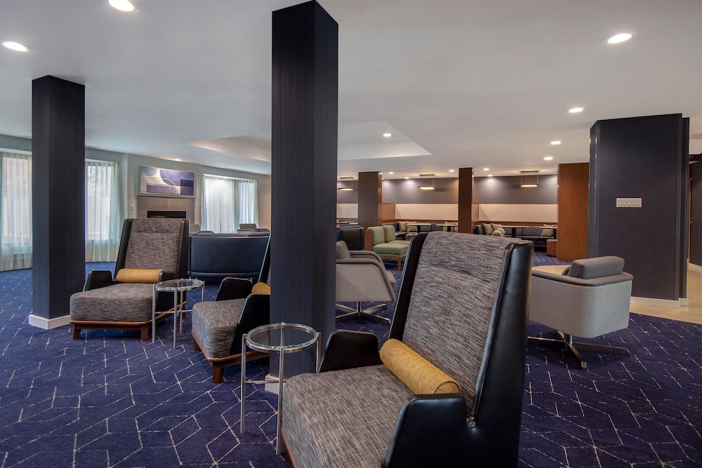 Courtyard by Marriott Cincinnati Airport 32/46
