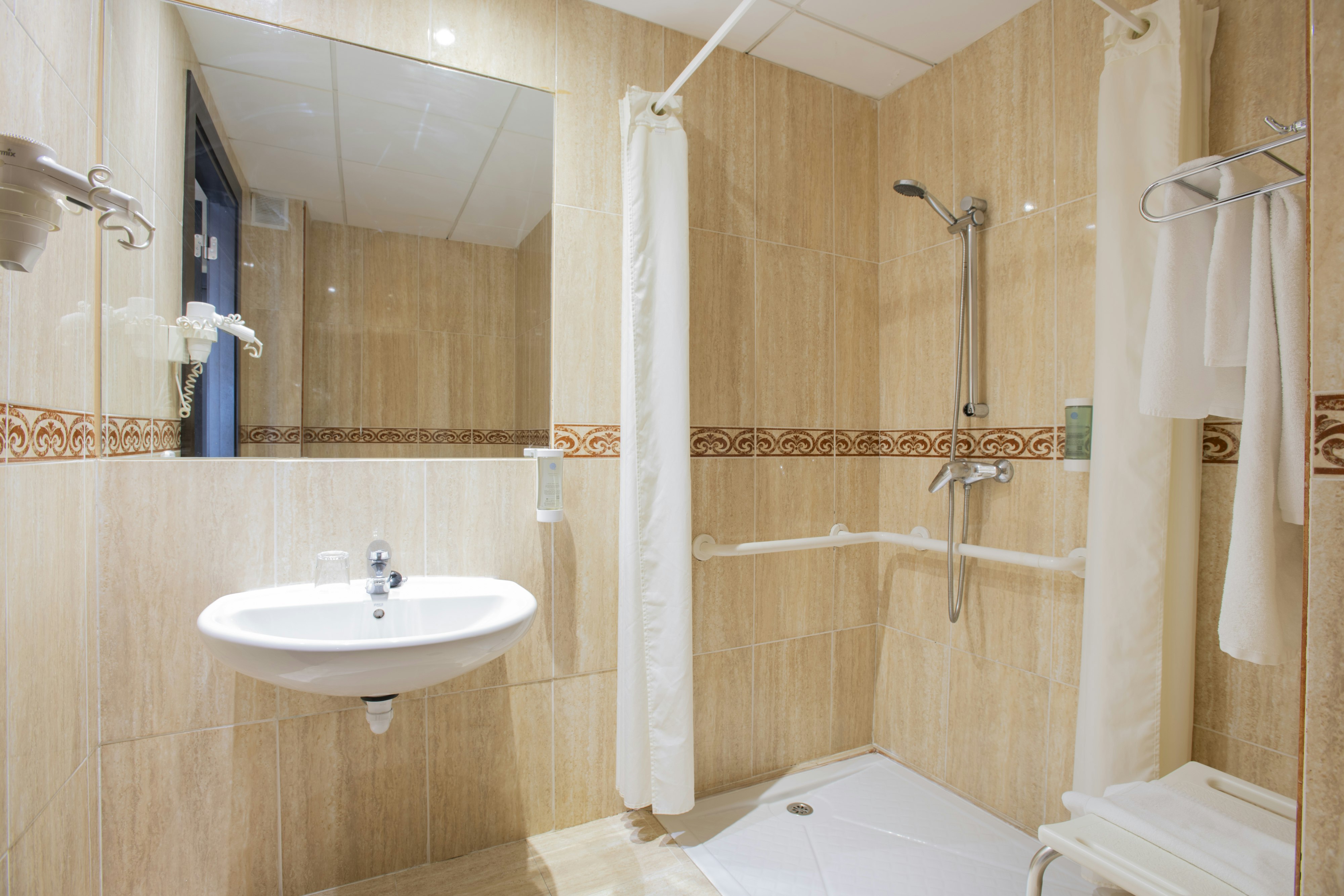 غرفة مفردة، Leonardo Hotel Torremolinos Costa del Sol 5/8