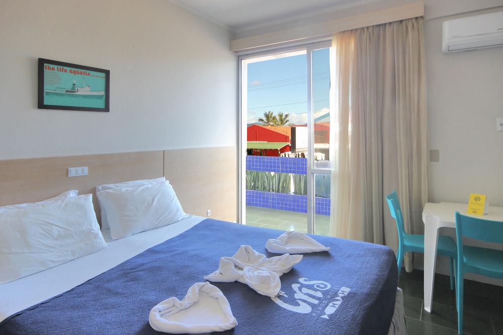 Cris Hotel 9/69