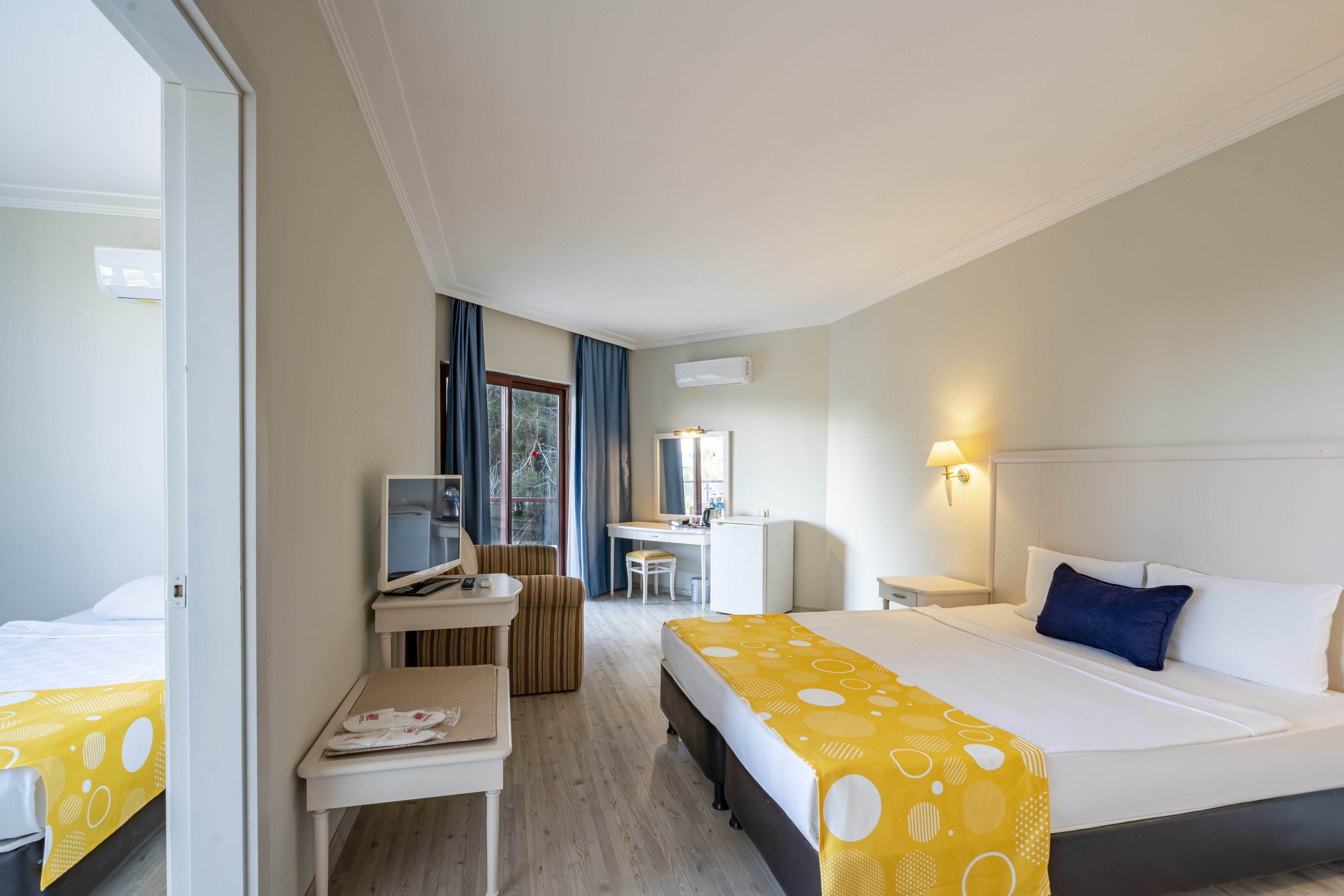 Room, Double Bed, Land View