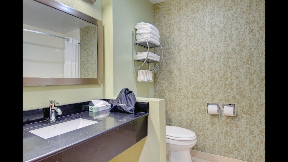 Baymont Inn And Suites Kingston Plymouth Bay 34/42