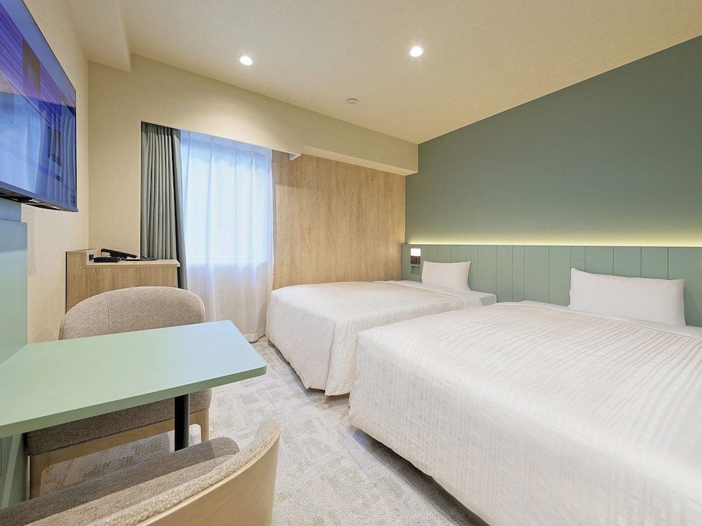 RENOVATED, SEMI DOUBLE BED, TWIN BEDS