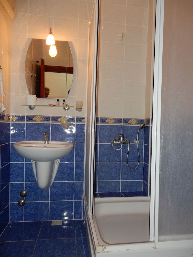 Aysev Hotel 42/42