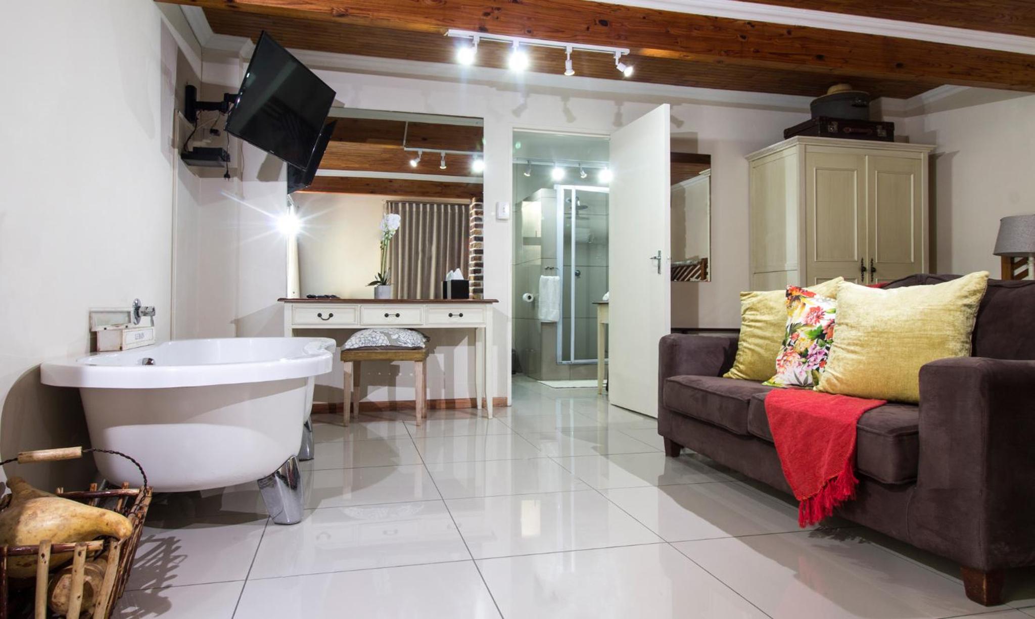 Tsitsikhaya Lodge 50/50