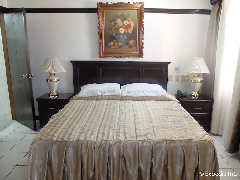 Orchid Inn Resort 18/57