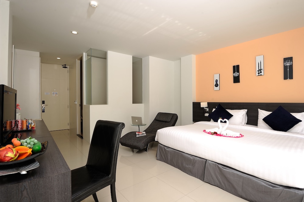 The Lantern Resorts Patong Phuket 20/71