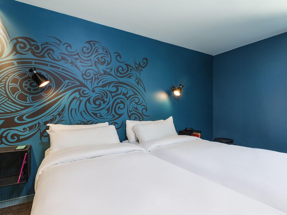 STANDARD, TWIN BEDS