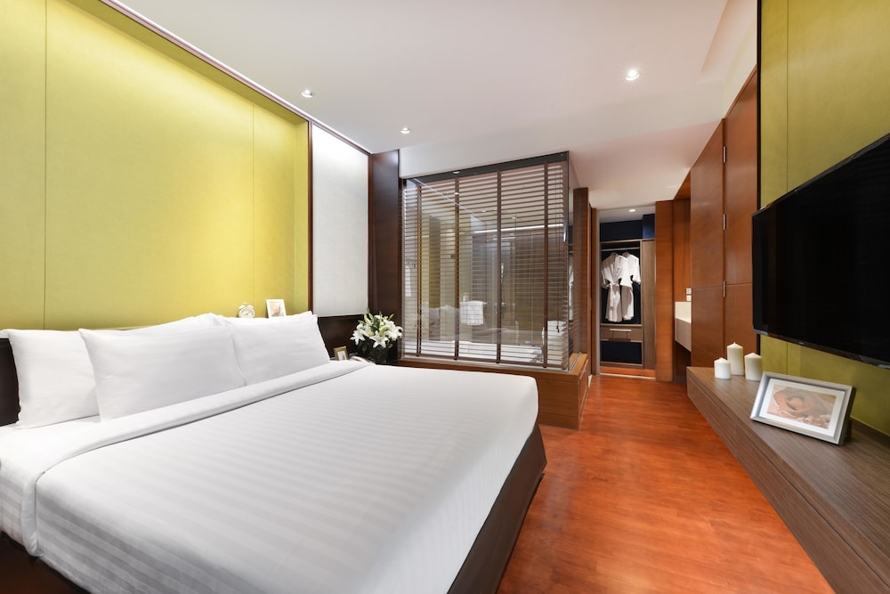 Amanta Hotel & Residence Ratchada 17/50