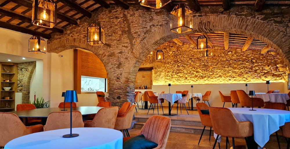 Boutique Hotel Comtal Empuries 34/50