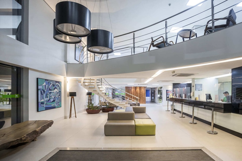 Ibis Styles Belem Hangar 8/69