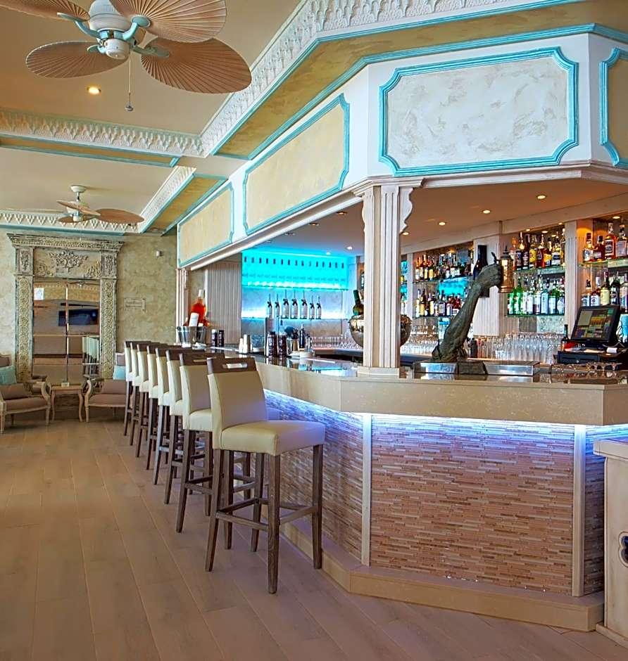 El Oceano Beach Hotel 46/57