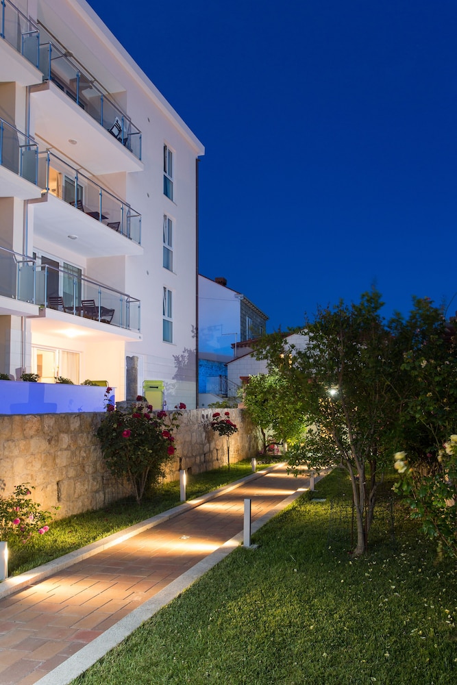 Villa Ankora 32/38
