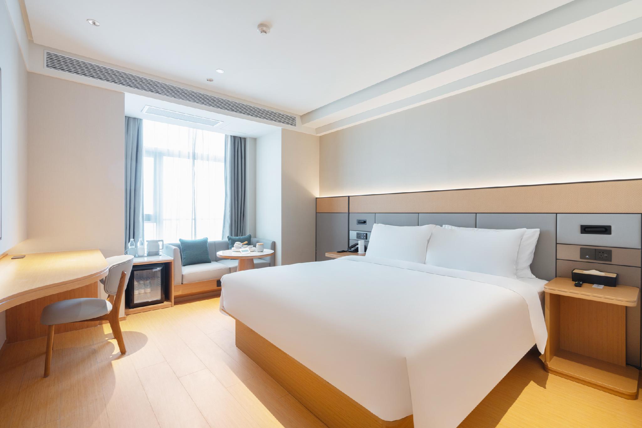 Business, Queen Bed