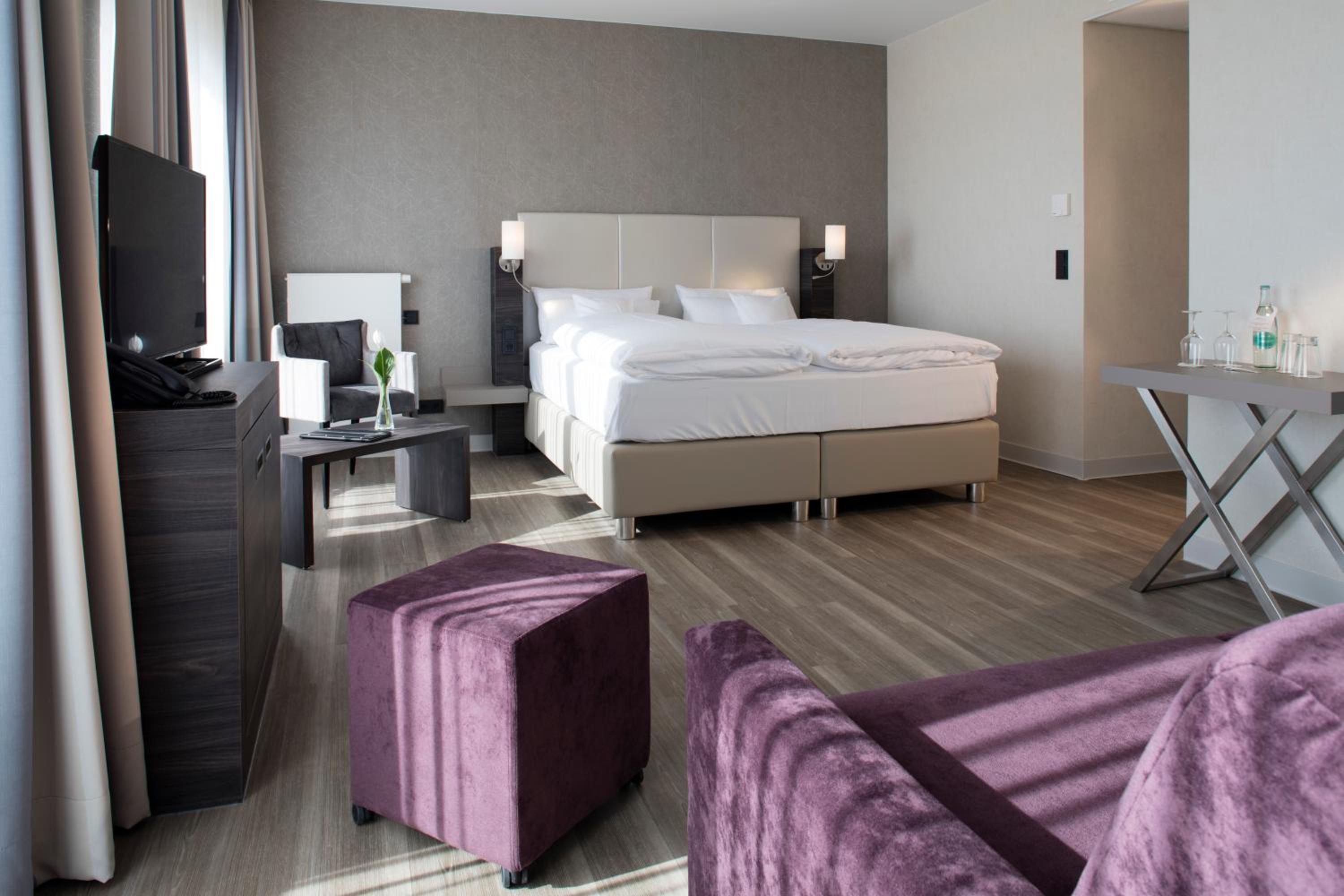 Junior Suite, King Bed