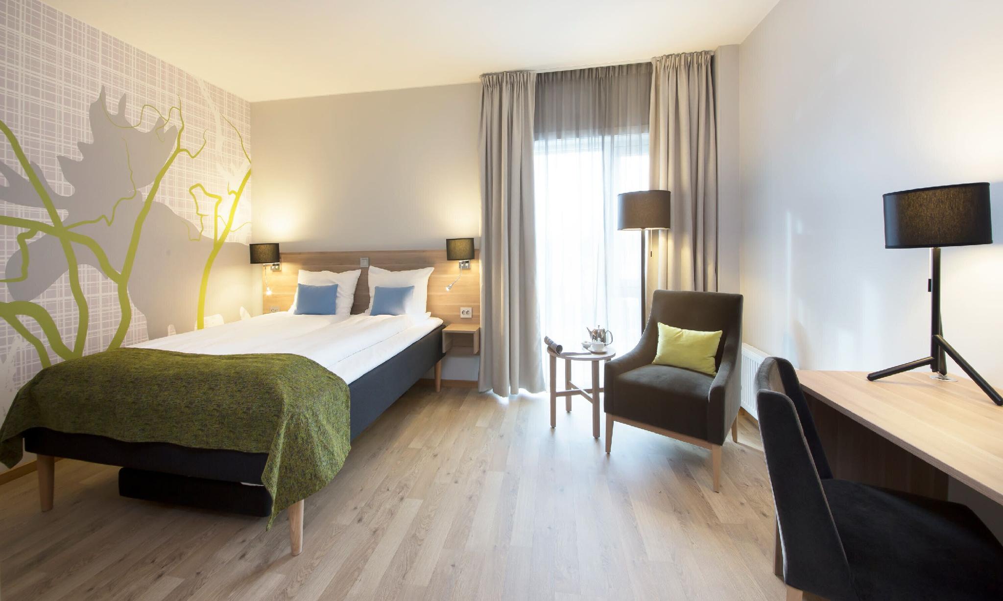Basic, Twin Beds