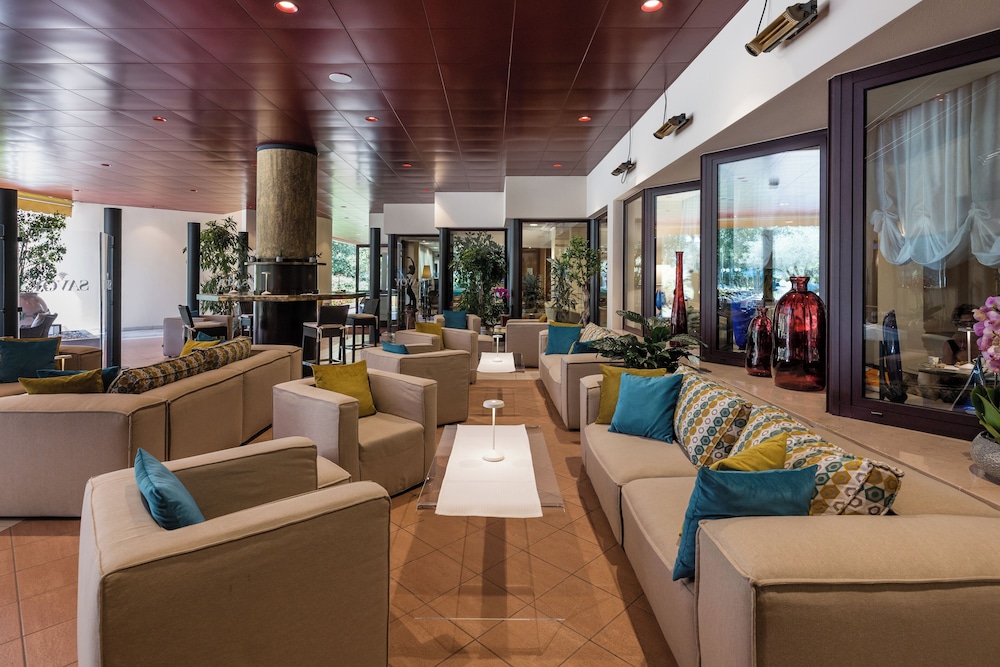 Savoy Beach Hotel & Thermal Spa 39/60