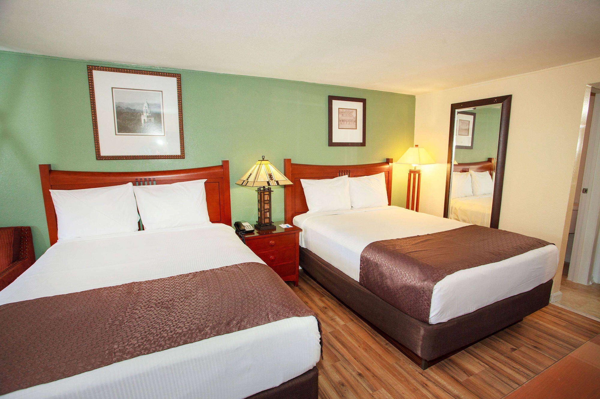 Room, 2 Queen Beds