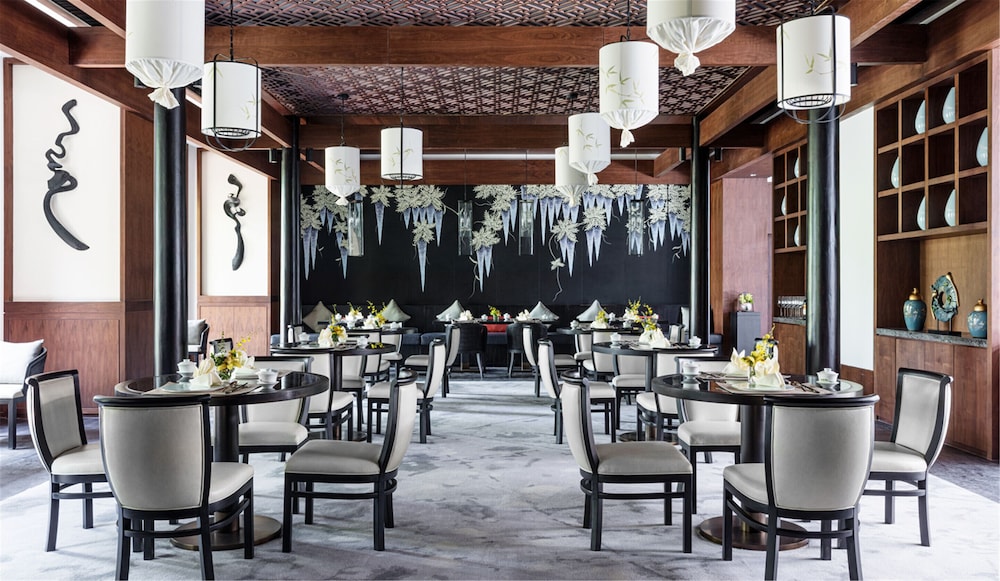 Cordis Dongqian Lake Ningbo 43/54
