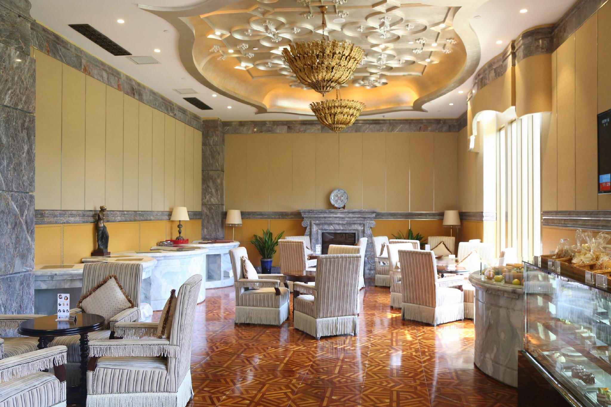 Royal Seaside Hotel and Hot Springs Xiamen 27/37