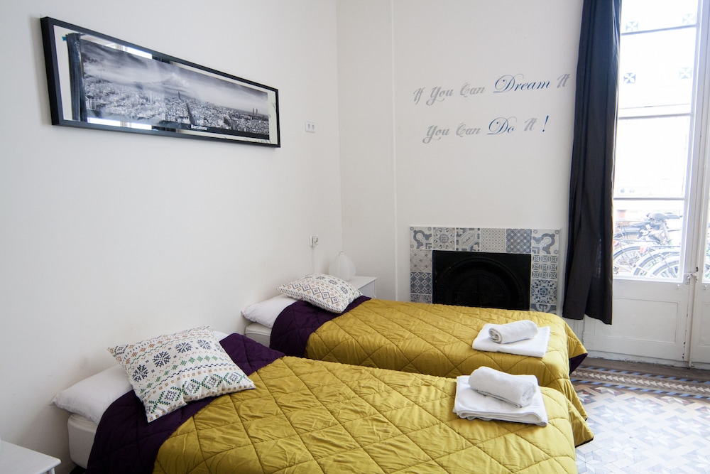 Standard, Shared Bathroom, 360 Hostel Barcelona Arts&Culture 4/5