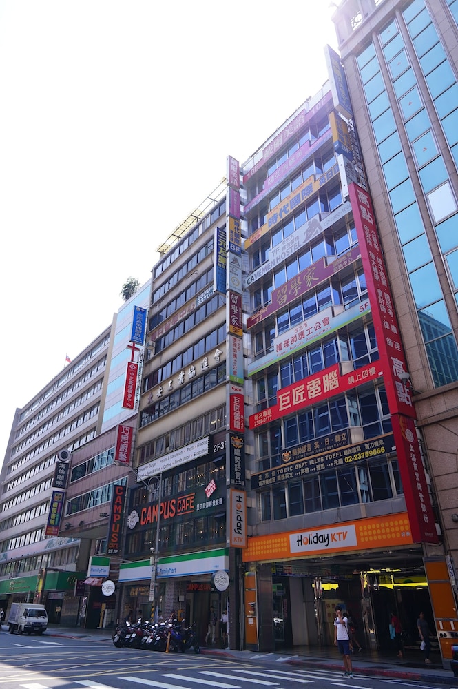 Cavemen Hostel Taipei Station Branch 2/33