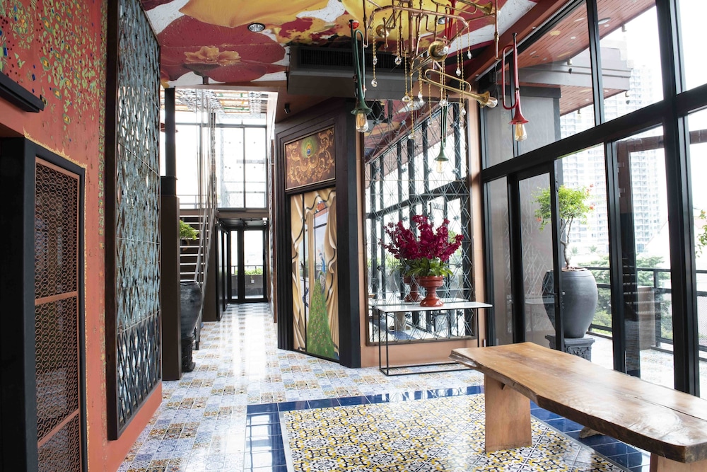 Dhevi Bangkok Hotel 24/40