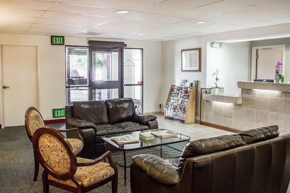Quality Inn & Suites Longview Kelso 24/44