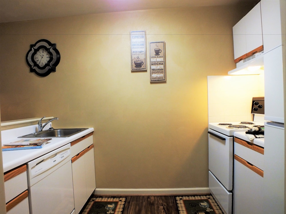 Affordable Corporate Suites of Waynesboro 25/60