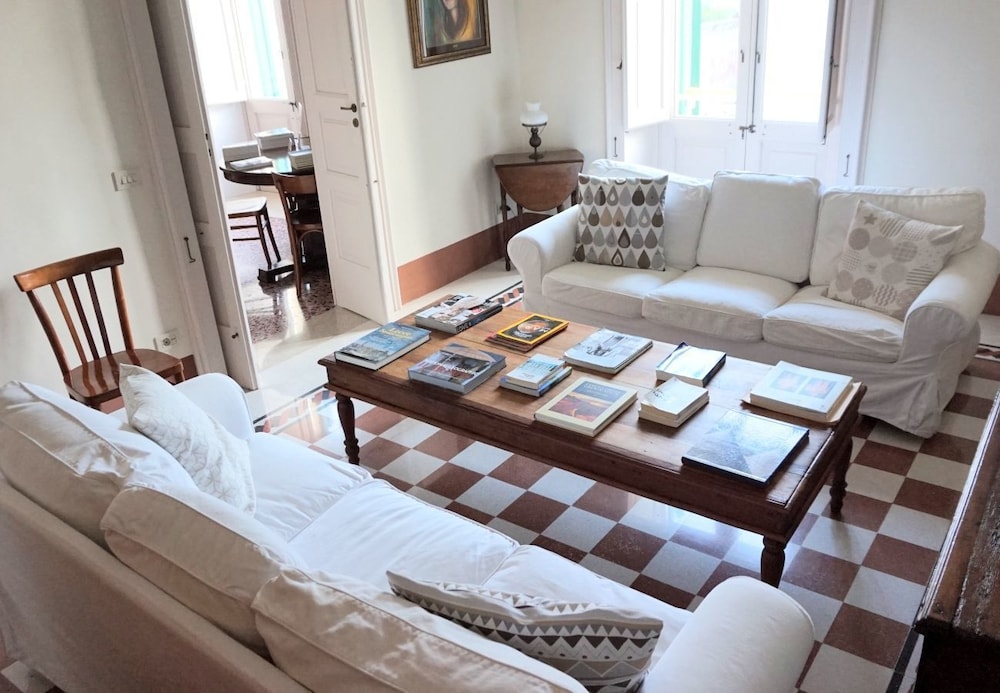 Palazzo Guglielmo Albergo Diffuso 50/79