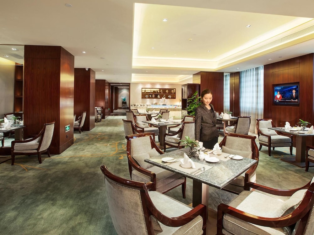 Quanzhou C&D Hotel 56/72