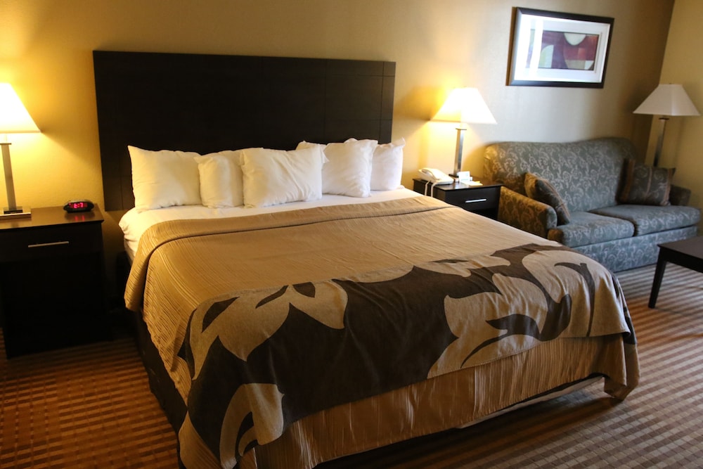 Quality Inn & Suites Frostburg-Cumberland 26/58