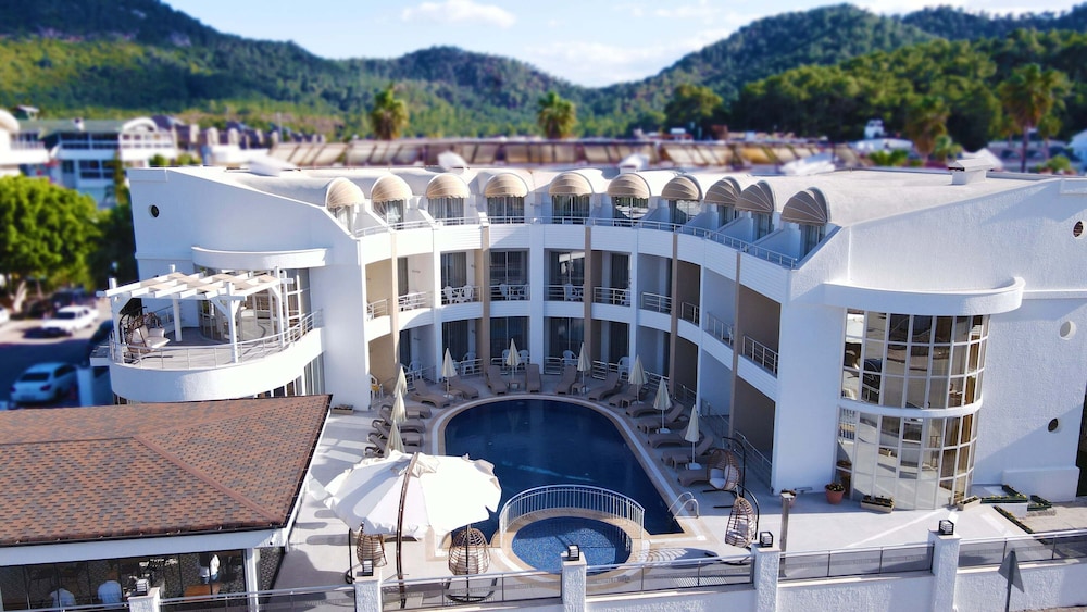 Tokay Hotel 9/50